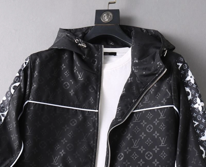 Reliable Louis Vuitton Outwear 136758