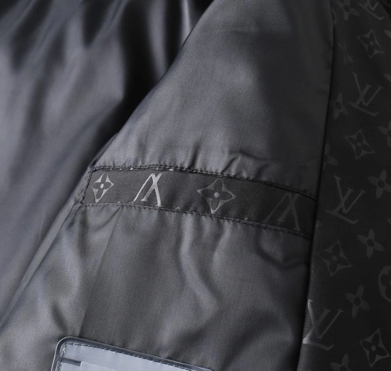Reliable Louis Vuitton Outwear 136758