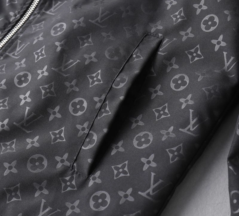 Reliable Louis Vuitton Outwear 136758