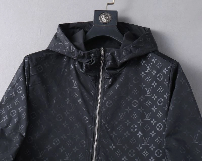 Louis Vuitton Outwear TechFriendly 136675
