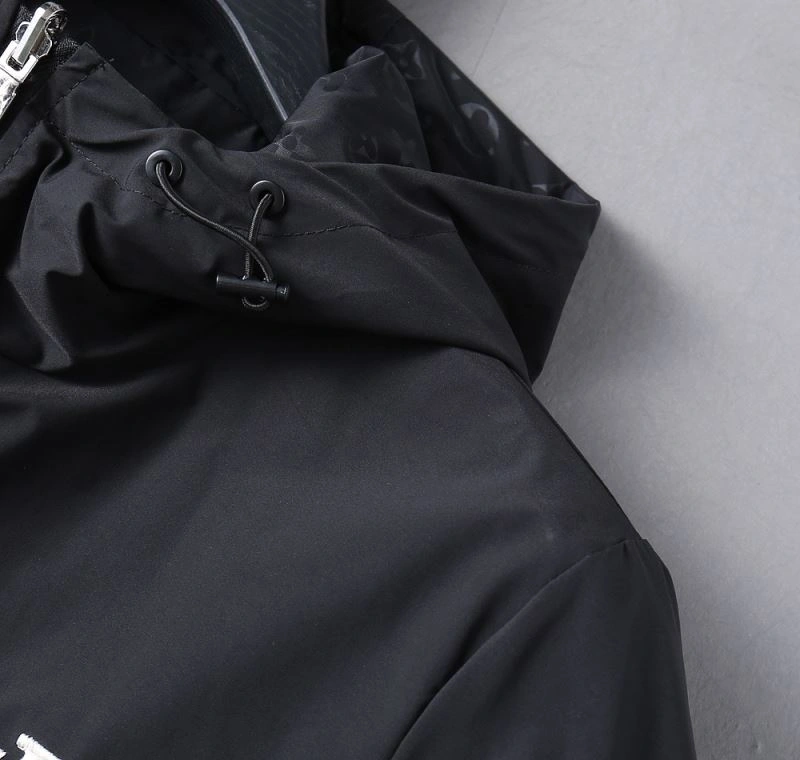Louis Vuitton Outwear TechFriendly 136675