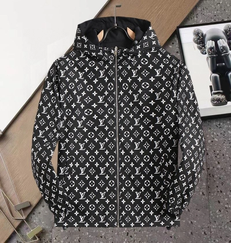 Louis Vuitton Outwear Affordable 136670