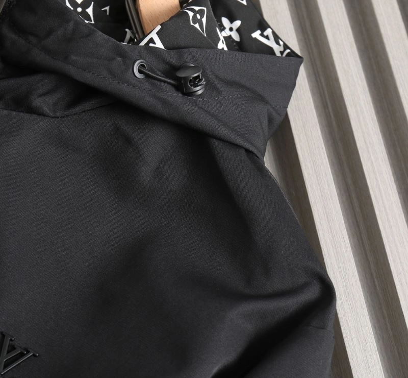 Louis Vuitton Outwear Affordable 136670