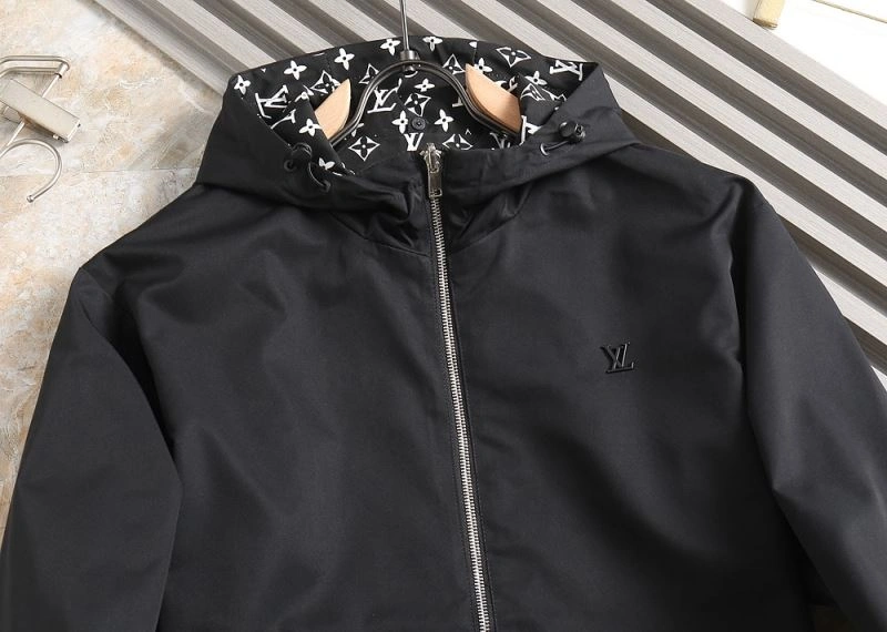 Louis Vuitton Outwear Affordable 136670