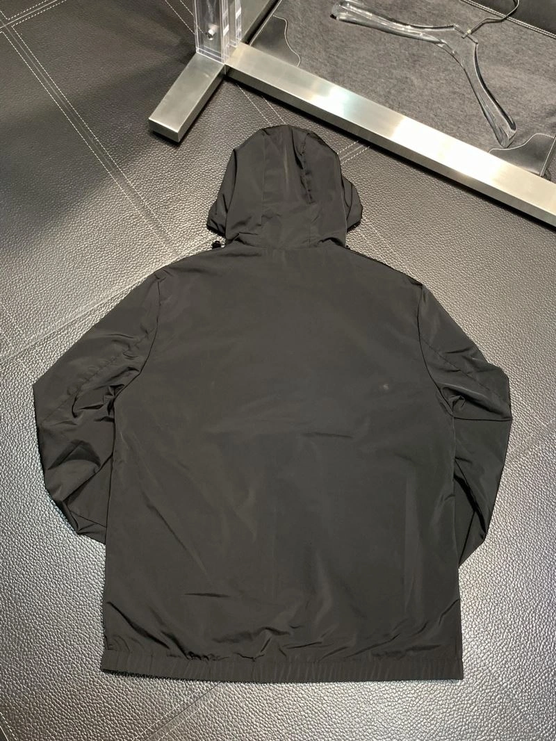 HighPerformance Louis Vuitton Outwear 136667
