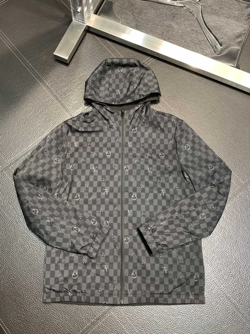 HighPerformance Louis Vuitton Outwear 136667