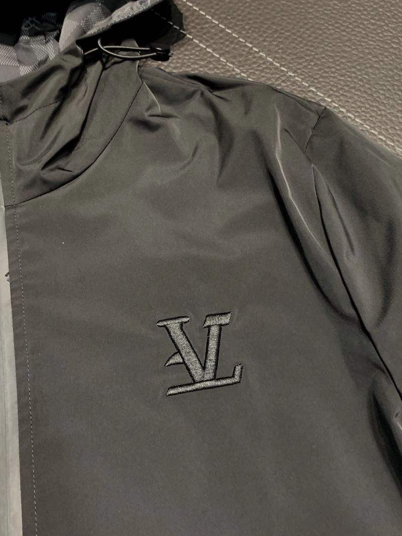 HighPerformance Louis Vuitton Outwear 136667
