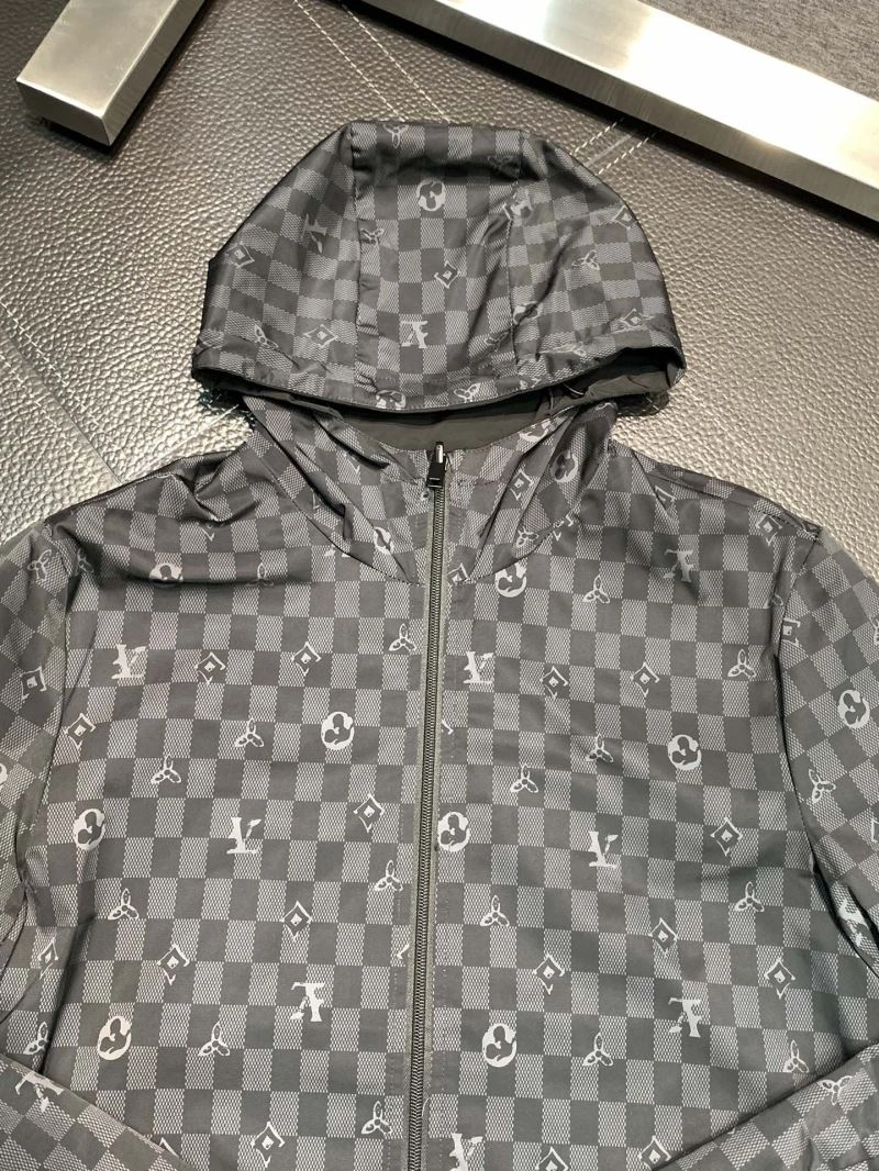 HighPerformance Louis Vuitton Outwear 136667