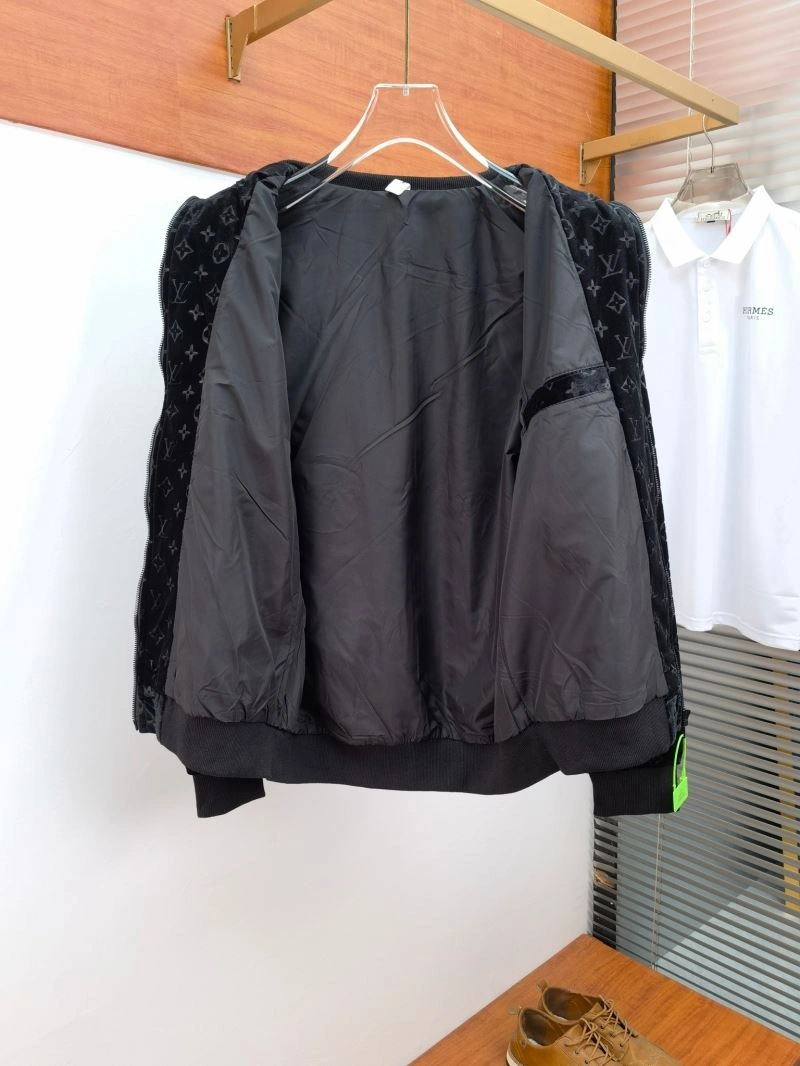 Louis Vuitton Outwear Functional 136664