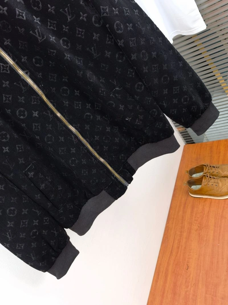 Louis Vuitton Outwear Functional 136664