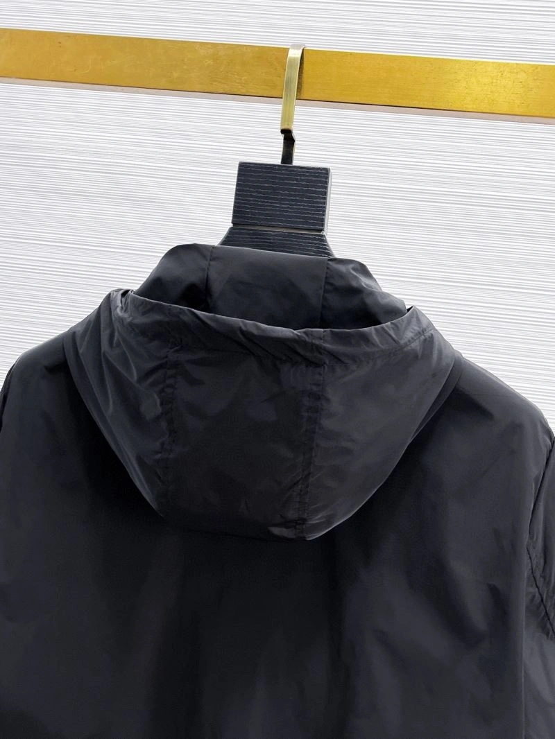 Stretchable Louis Vuitton Outwear 136663