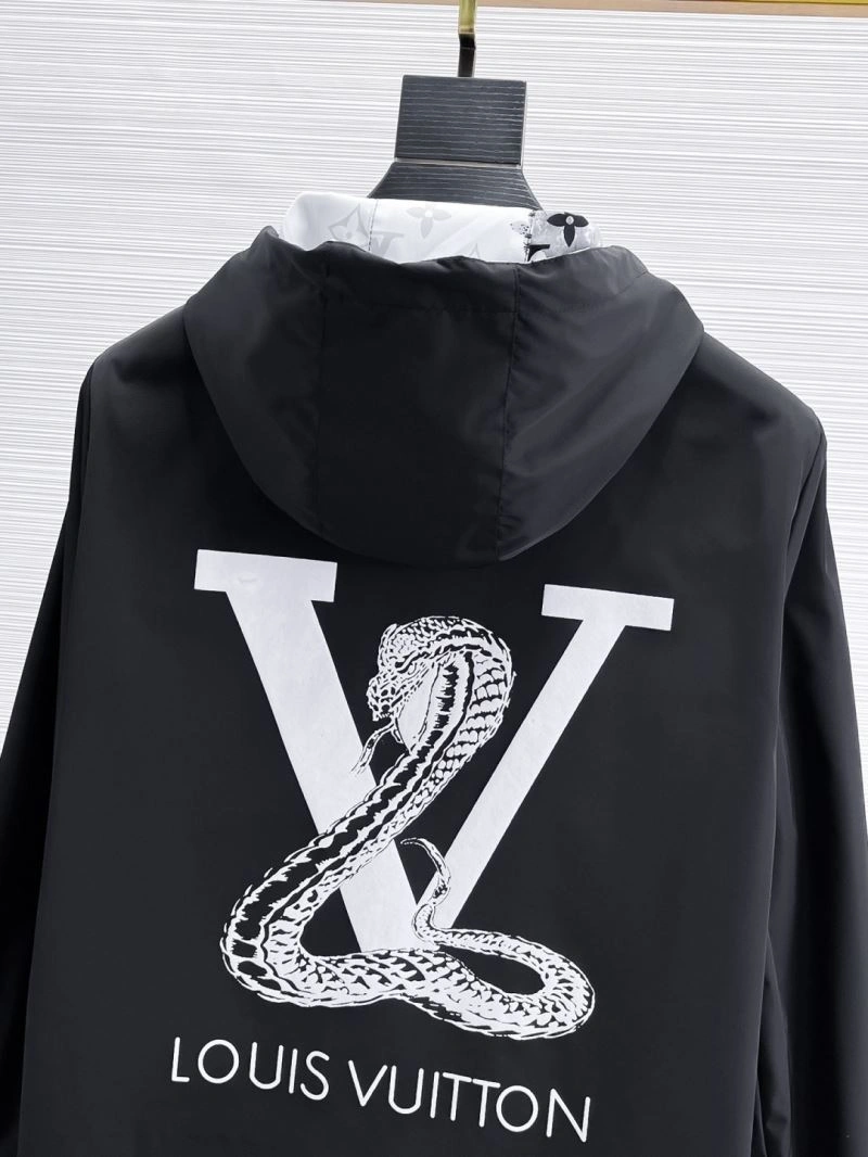Stylish Louis Vuitton Outwear 136659