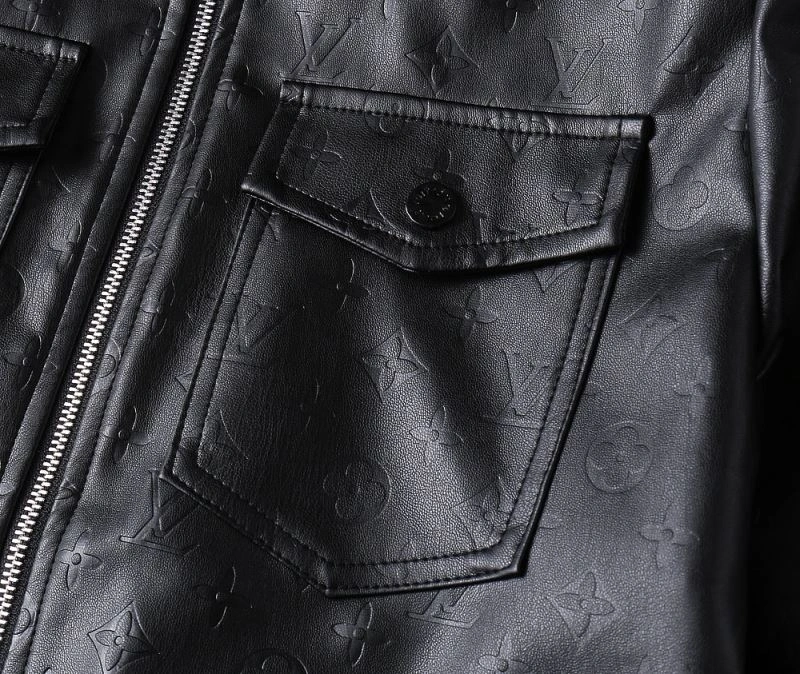 Louis Vuitton Outwear Sporty 136648