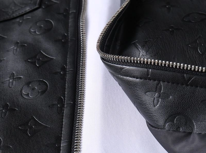 Louis Vuitton Outwear Sporty 136648