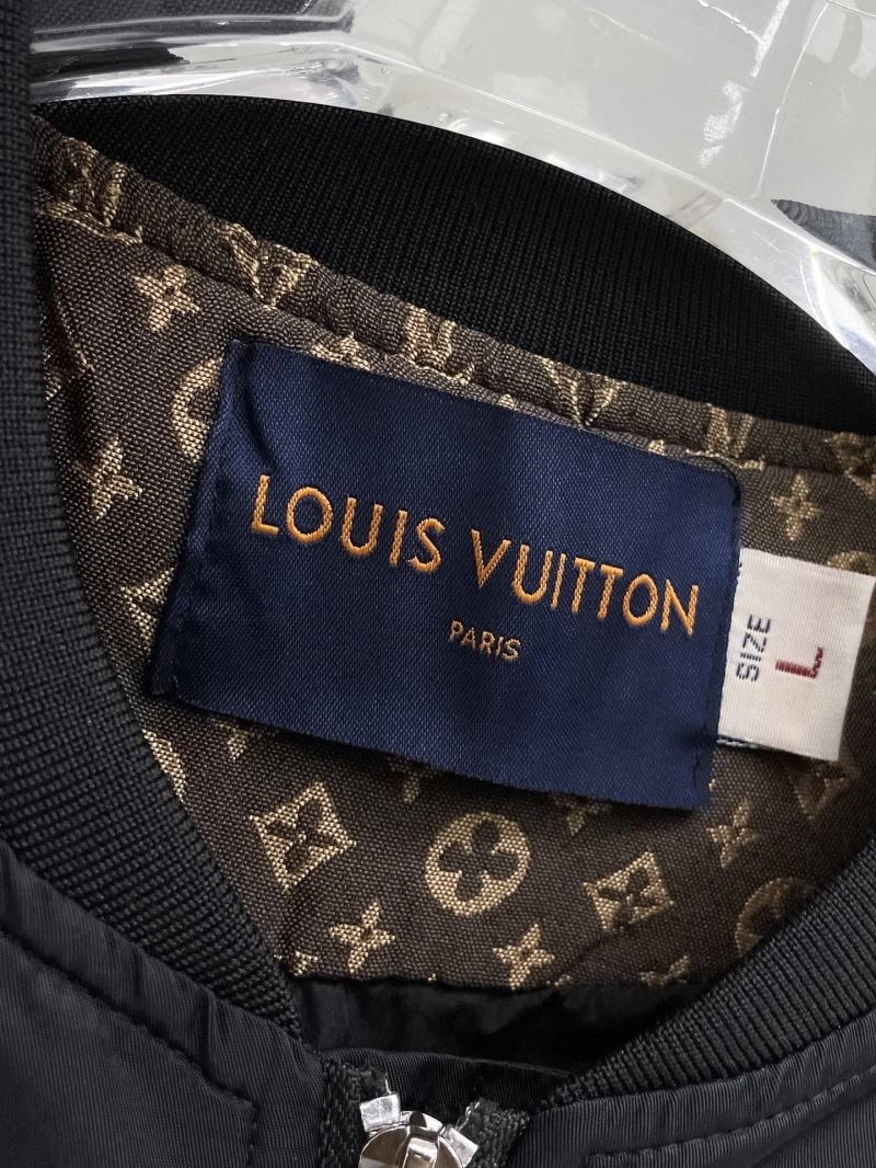 Louis Vuitton Outwear Packable 136654