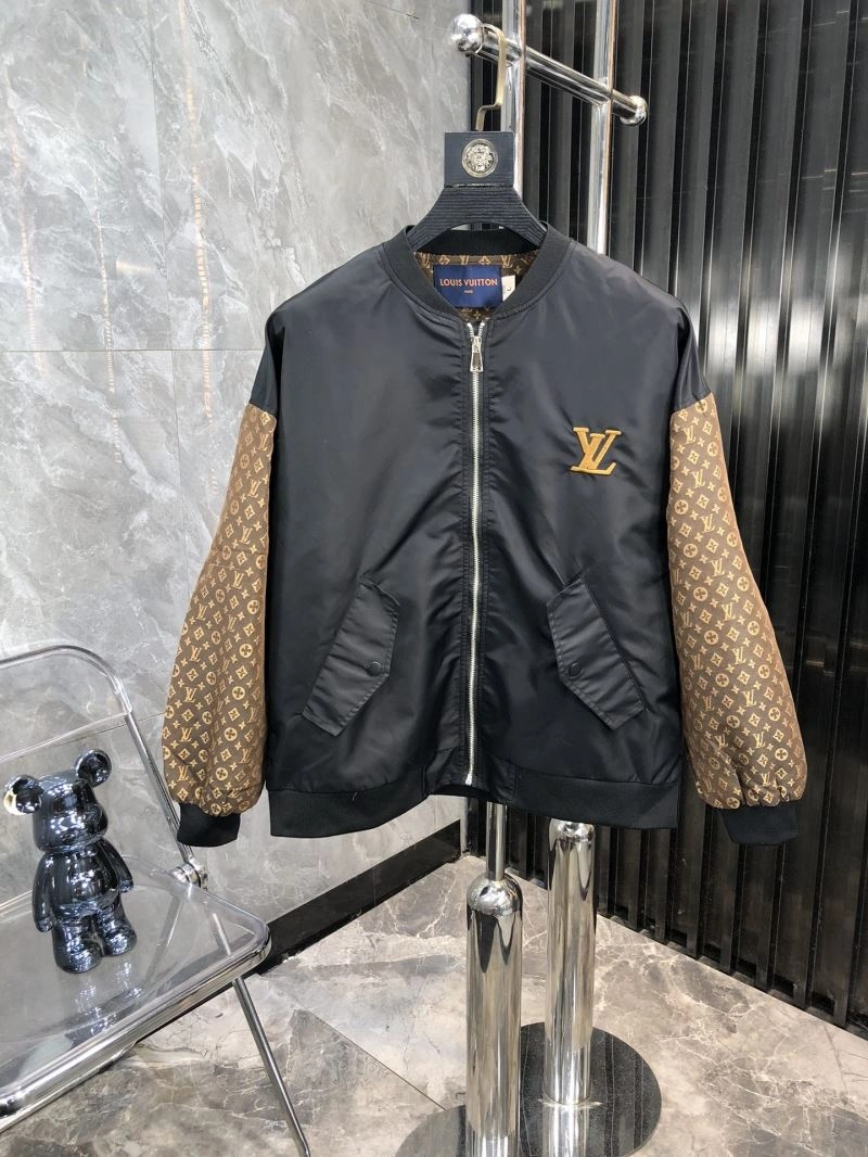 Louis Vuitton Outwear Functional 136644