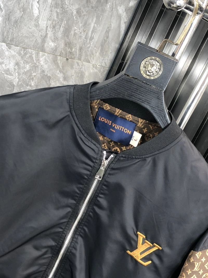 Louis Vuitton Outwear Functional 136644