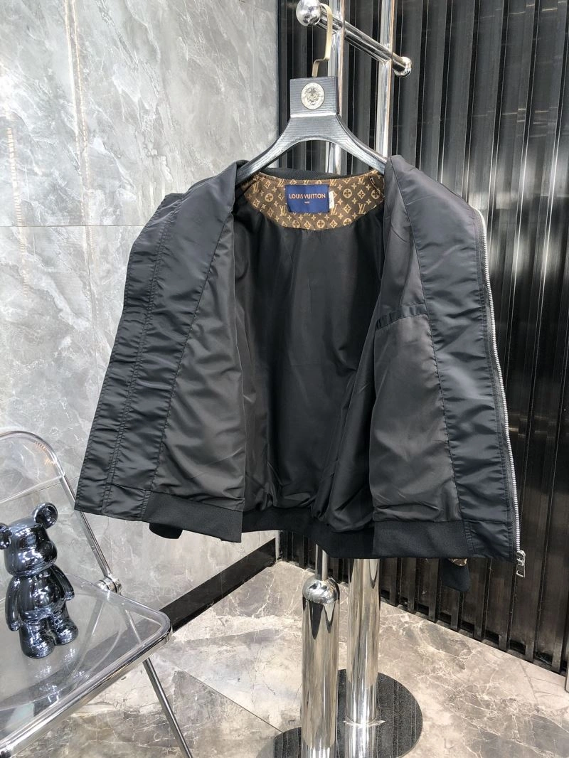 Louis Vuitton Outwear Functional 136644