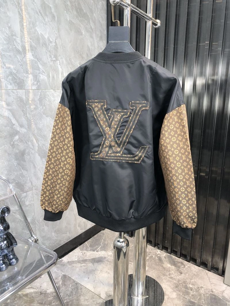 Louis Vuitton Outwear Functional 136644