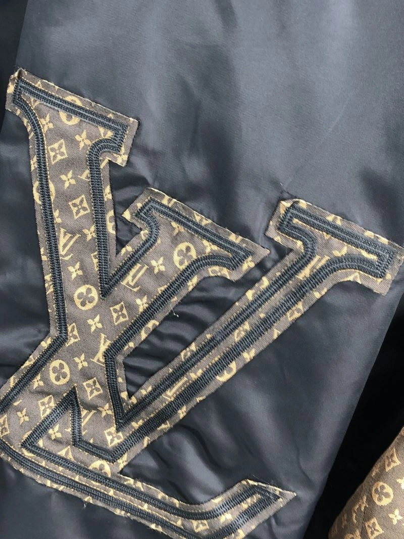Louis Vuitton Outwear Functional 136644