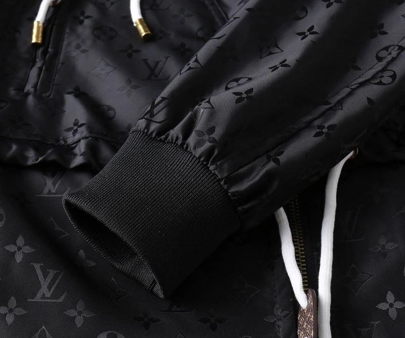 Louis Vuitton Outwear Durable 136652