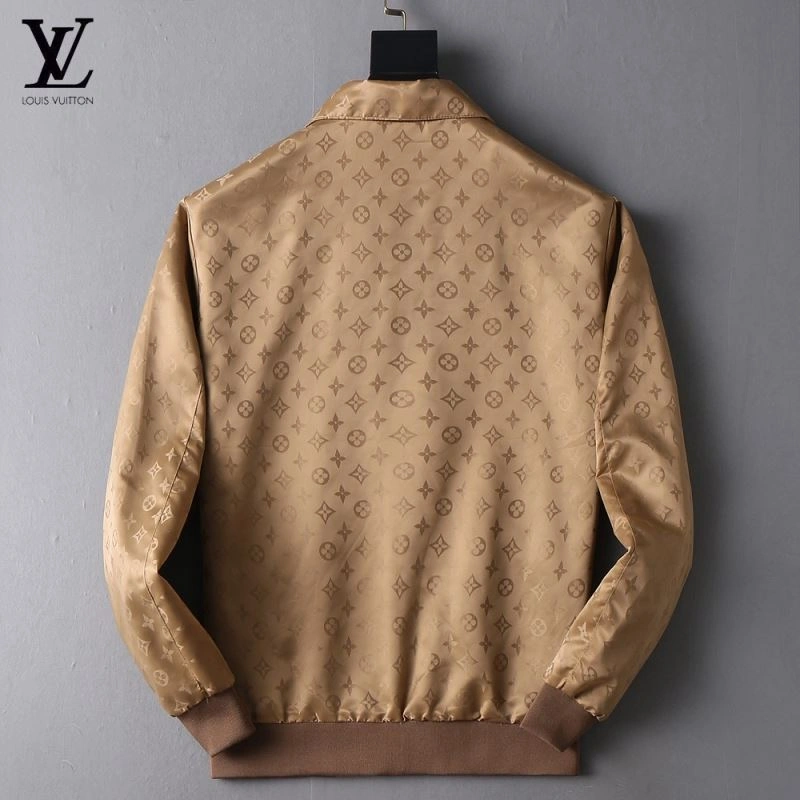 Lightweight Louis Vuitton Outwear 136646