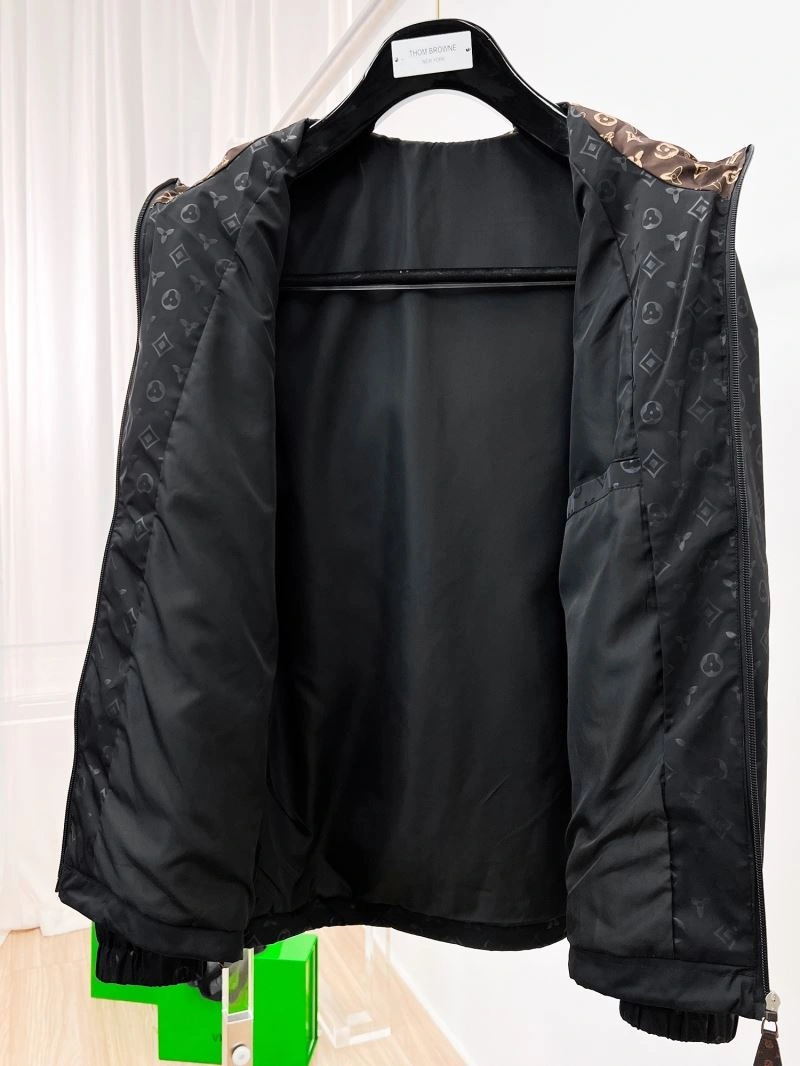 Louis Vuitton Outwear EyeCatching 136642