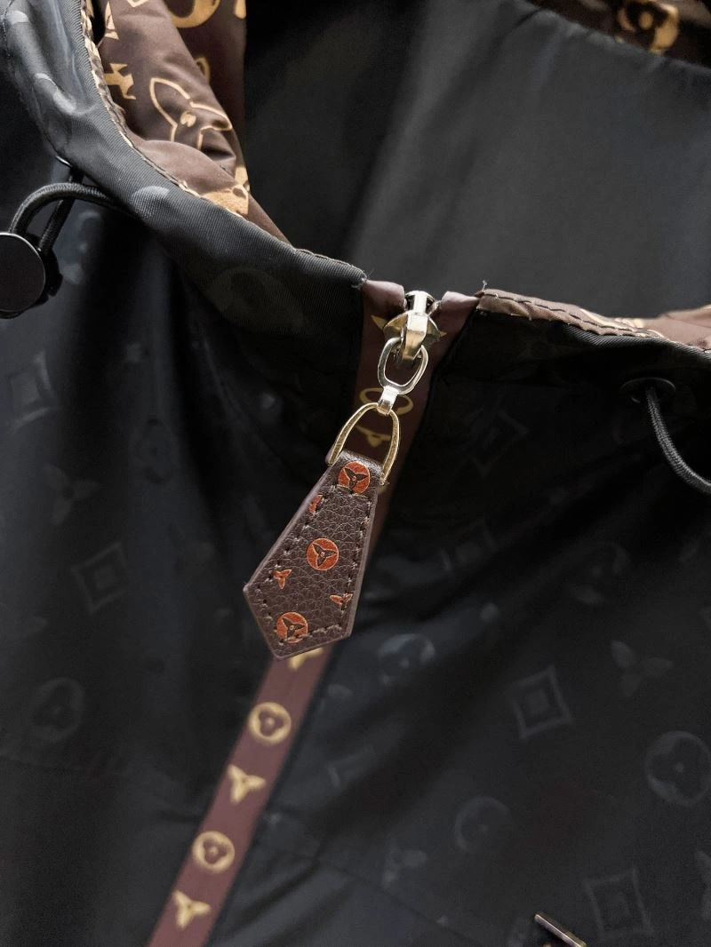 Louis Vuitton Outwear EyeCatching 136642