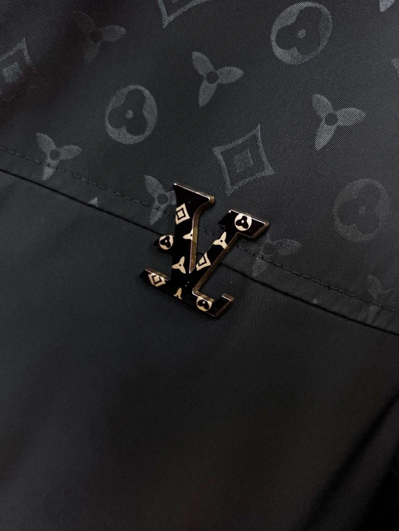 Louis Vuitton Outwear EyeCatching 136642