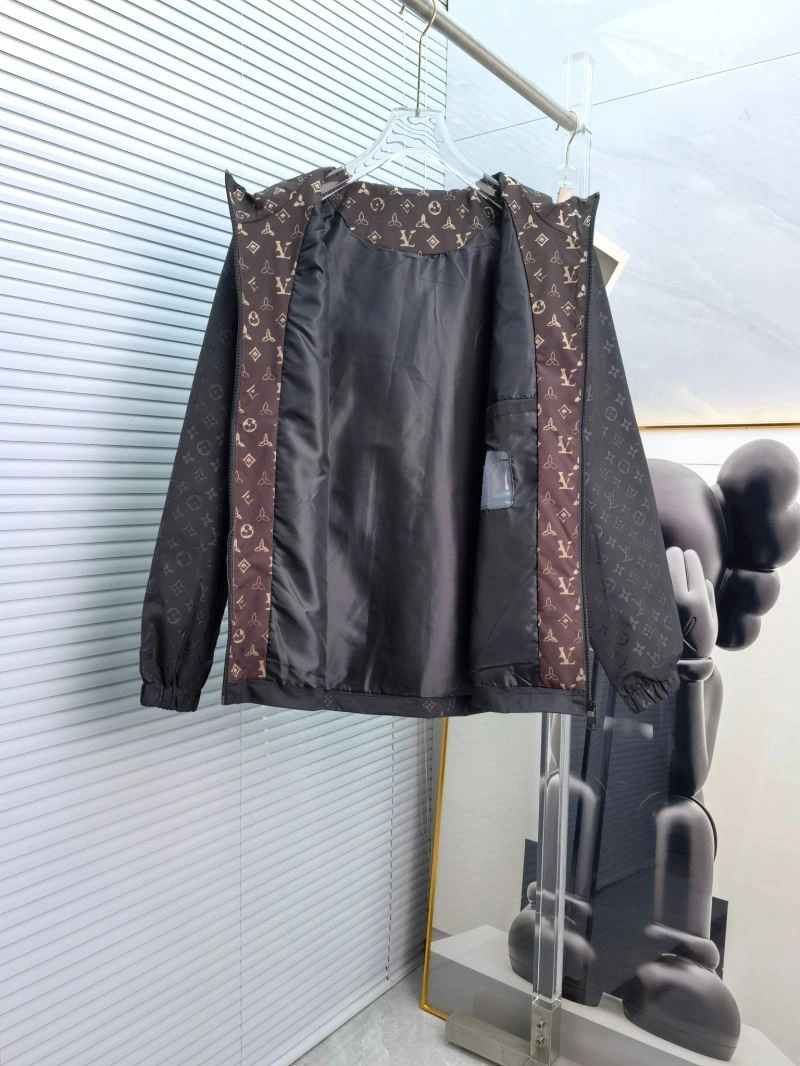 Louis Vuitton Outwear Unisex 136637
