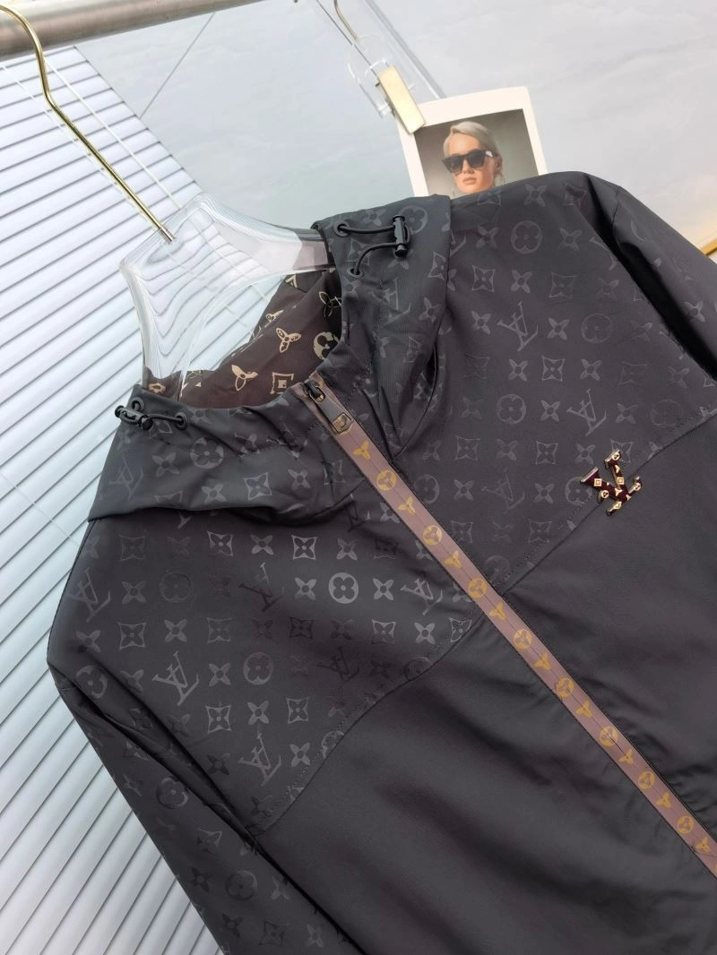 Louis Vuitton Outwear Unisex 136637