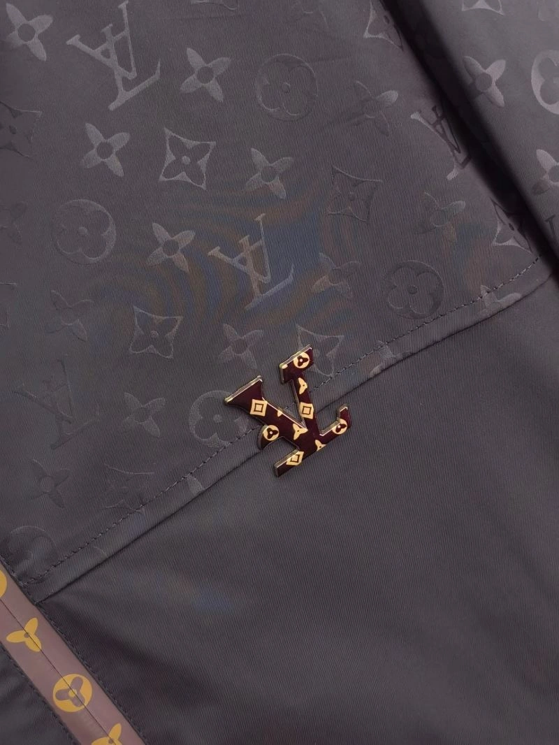 Louis Vuitton Outwear Unisex 136637
