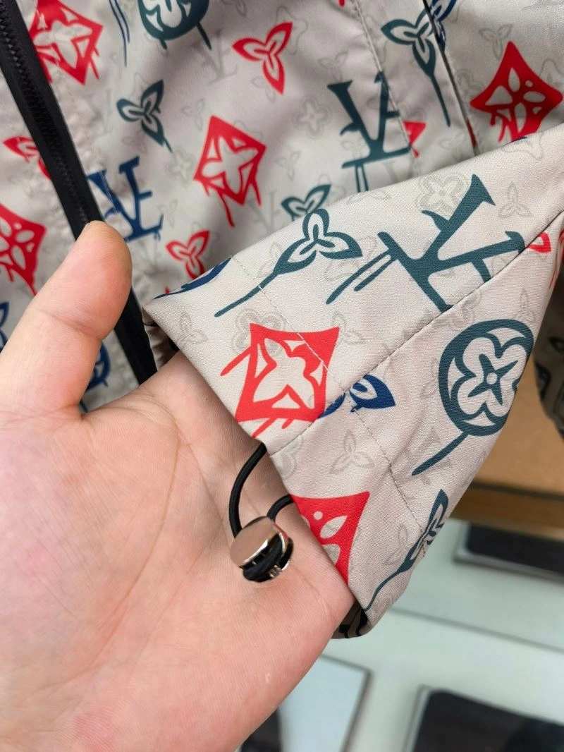 Louis Vuitton Outwear UrbanStyle 136638