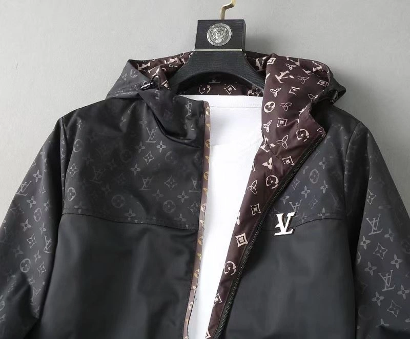 FashionForward Louis Vuitton Outwear 136662