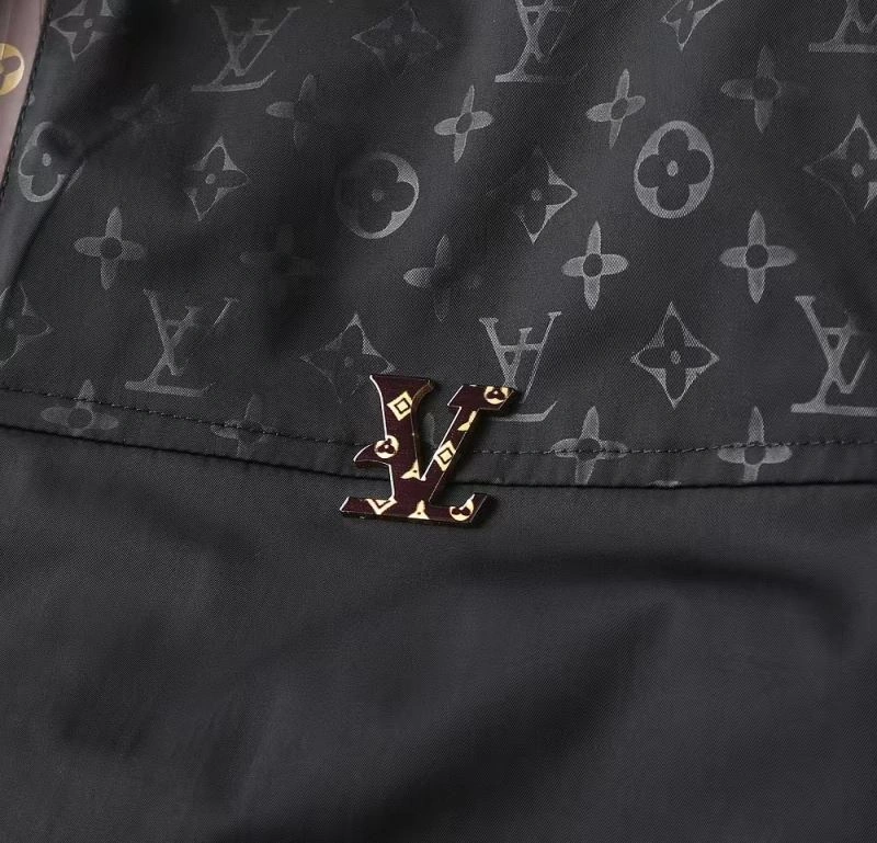 FashionForward Louis Vuitton Outwear 136662
