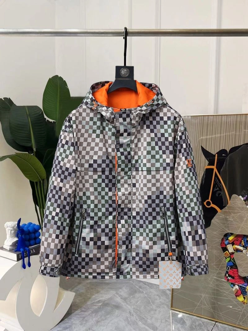 Louis Vuitton Outwear Bold 136636
