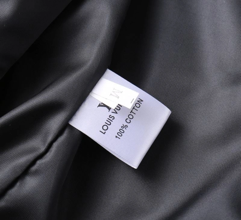 Comfortable Louis Vuitton Outwear 136632