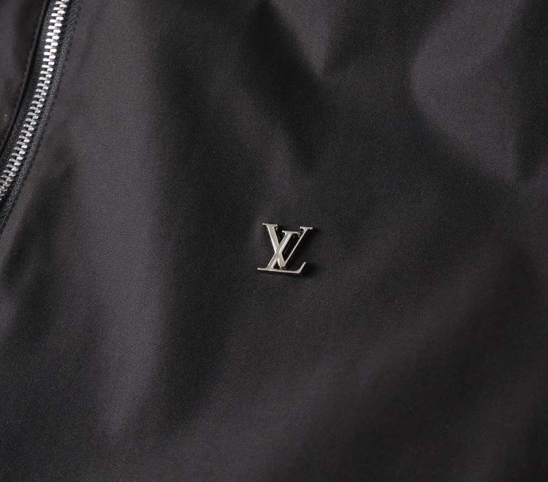 Louis Vuitton Outwear OdorResistant 136629