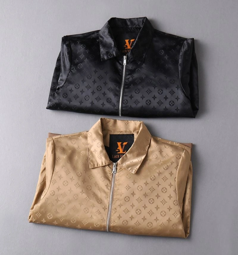 Compact Louis Vuitton Outwear 136633