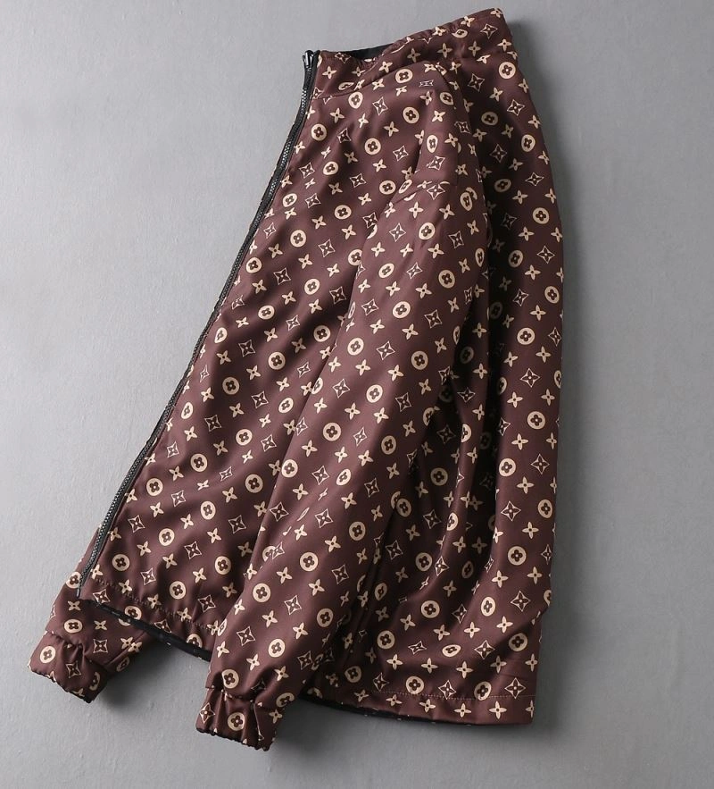 Packable Louis Vuitton Outwear 136624