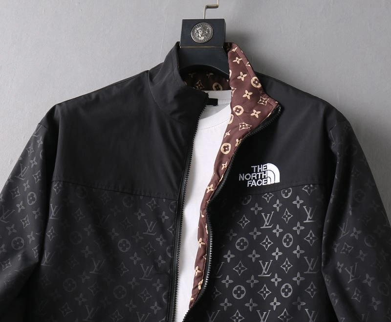 Packable Louis Vuitton Outwear 136624