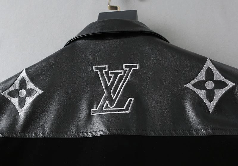 Refined Louis Vuitton Outwear 136625