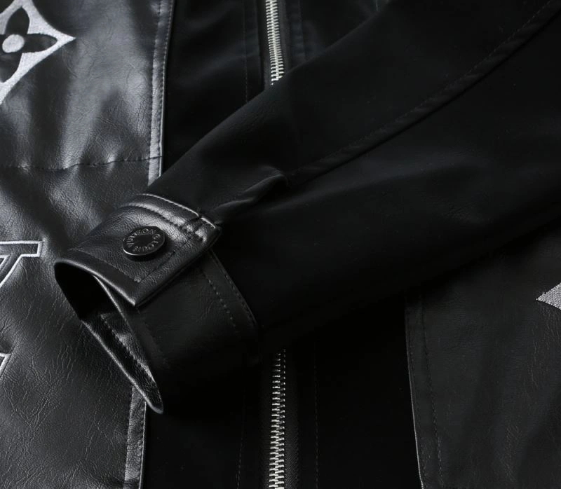 Refined Louis Vuitton Outwear 136625