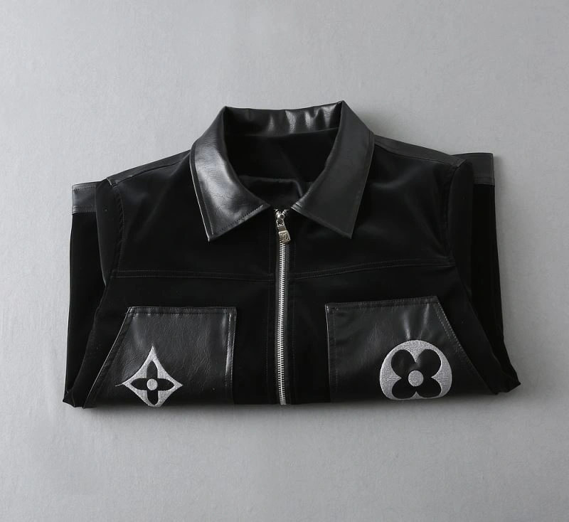 Refined Louis Vuitton Outwear 136625