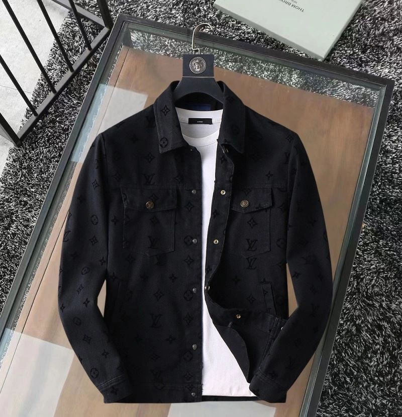 Louis Vuitton Outwear MultiPurpose 136621