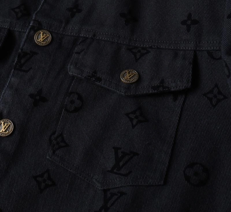 Louis Vuitton Outwear MultiPurpose 136621