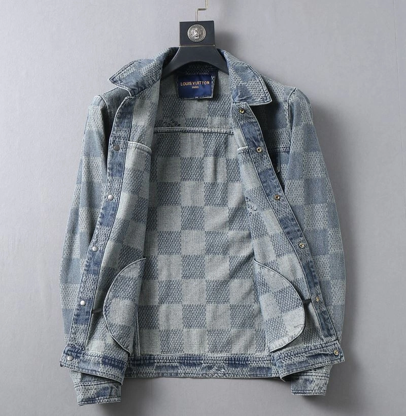 Stretchable Louis Vuitton Outwear 136618