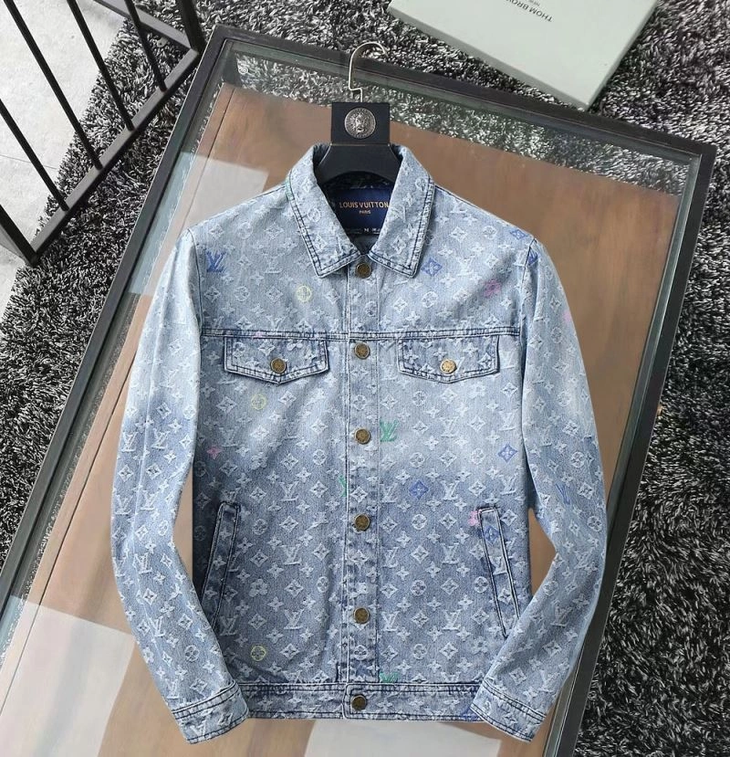Casual Louis Vuitton Outwear 136613