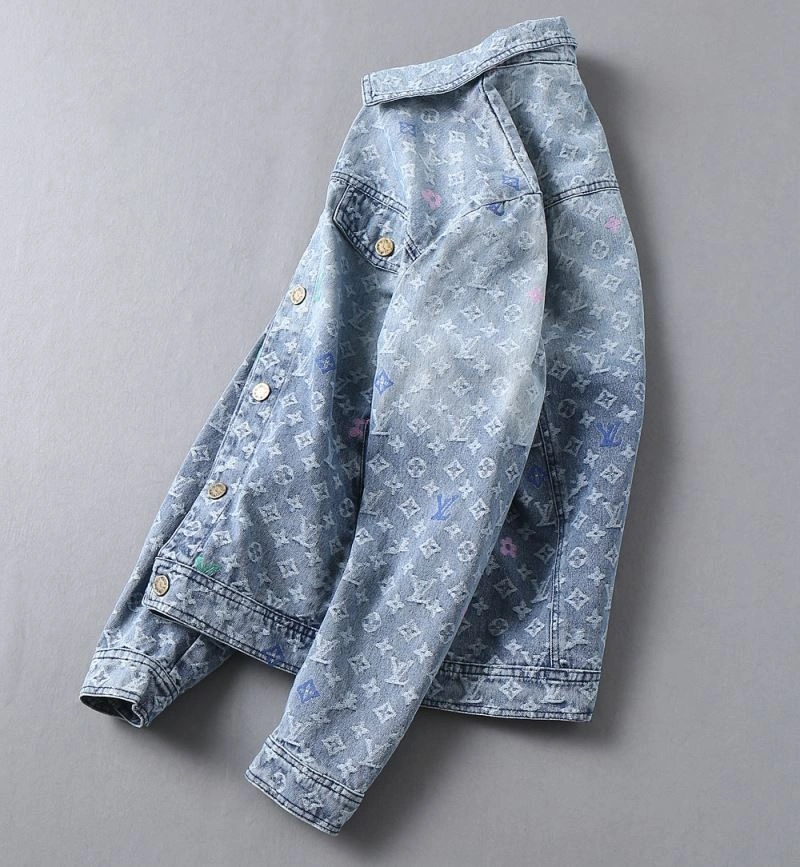 Casual Louis Vuitton Outwear 136613