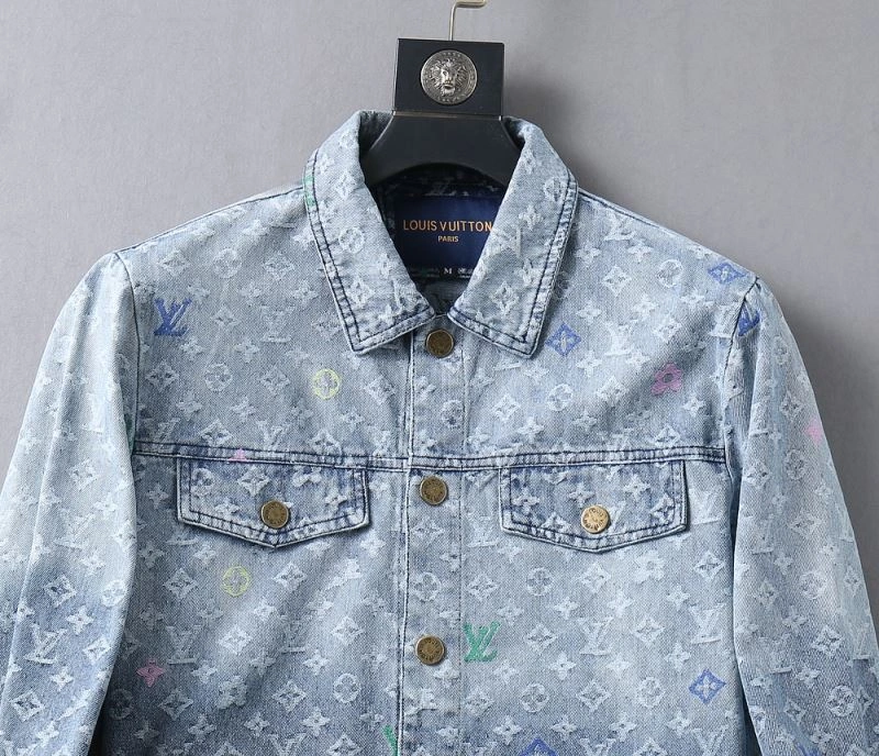 Casual Louis Vuitton Outwear 136613